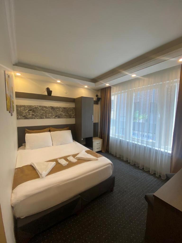 Moonlight Suit Hotel Taksim Стамбул Екстер'єр фото